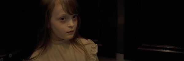 Išskirtinis „Antebellum“ klipas padės nuliūdinti dėl baisaus vaiko