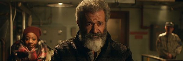 'Fatman' -Anhänger stellt Mel Gibsons Weihnachtsmann gegen Walton Goggins 'Attentäter
